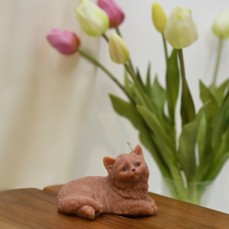 CANDECANMLMSTNGCT.jpg MEDIUM SIZE SITTING CAT CANDLE - Image 1