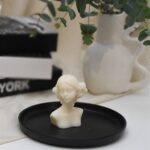 FLOWER HEAD LADY CANDLE