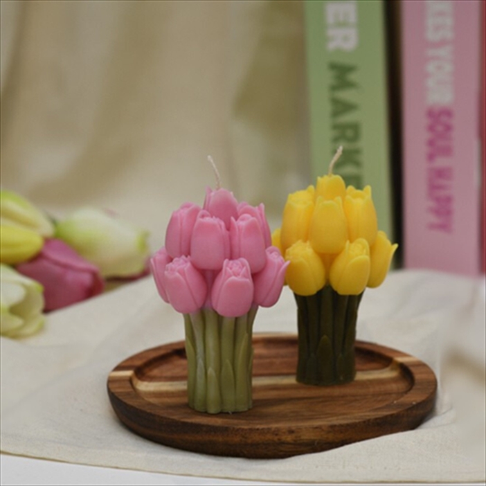 CANDECFLRTLP.jpg TULIP FLOWER CANDLE - Image 1
